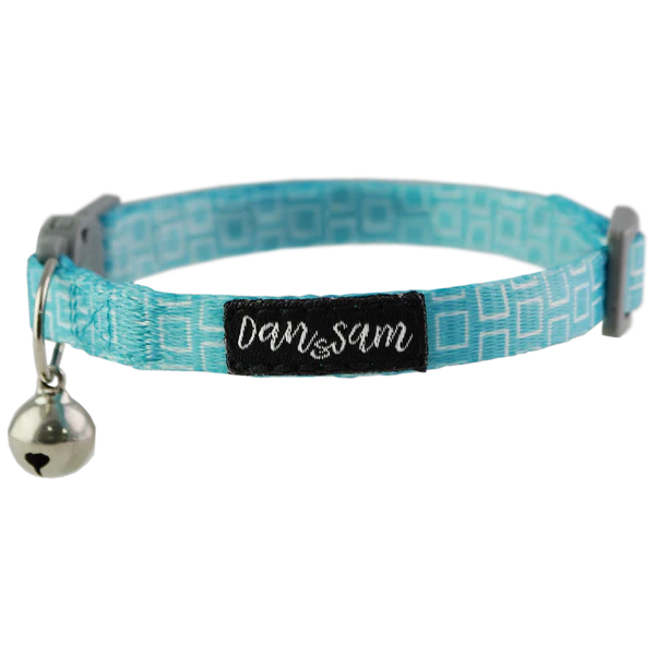 Dan & Sam Cat Adjustable Safety Collar – Grooving