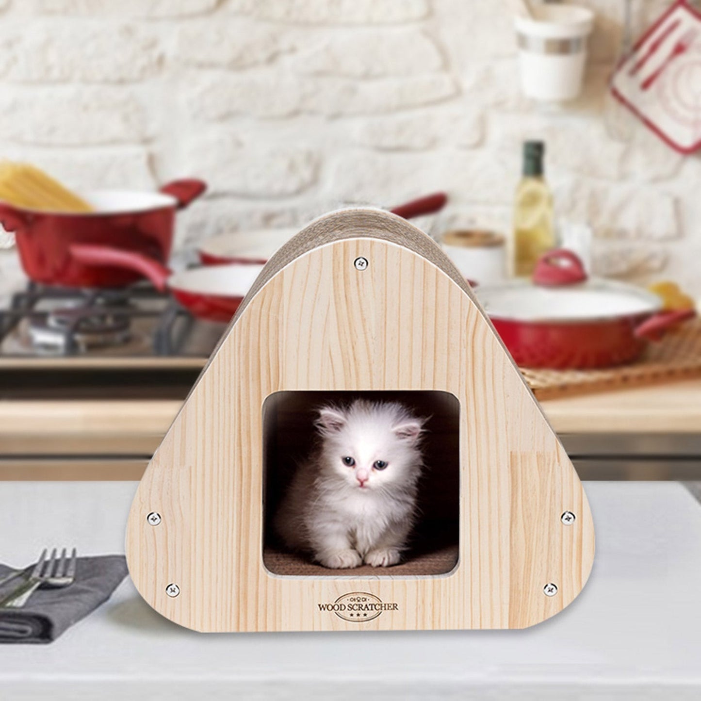 Yaomi Wood Triangle Cat Scratcher Bed