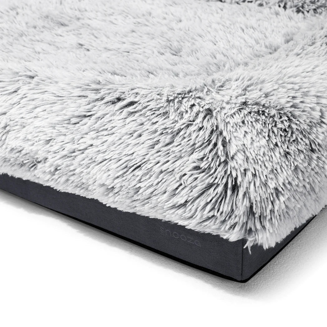 Snooza Ultra Calming Comfort Lounge – Silver Fox